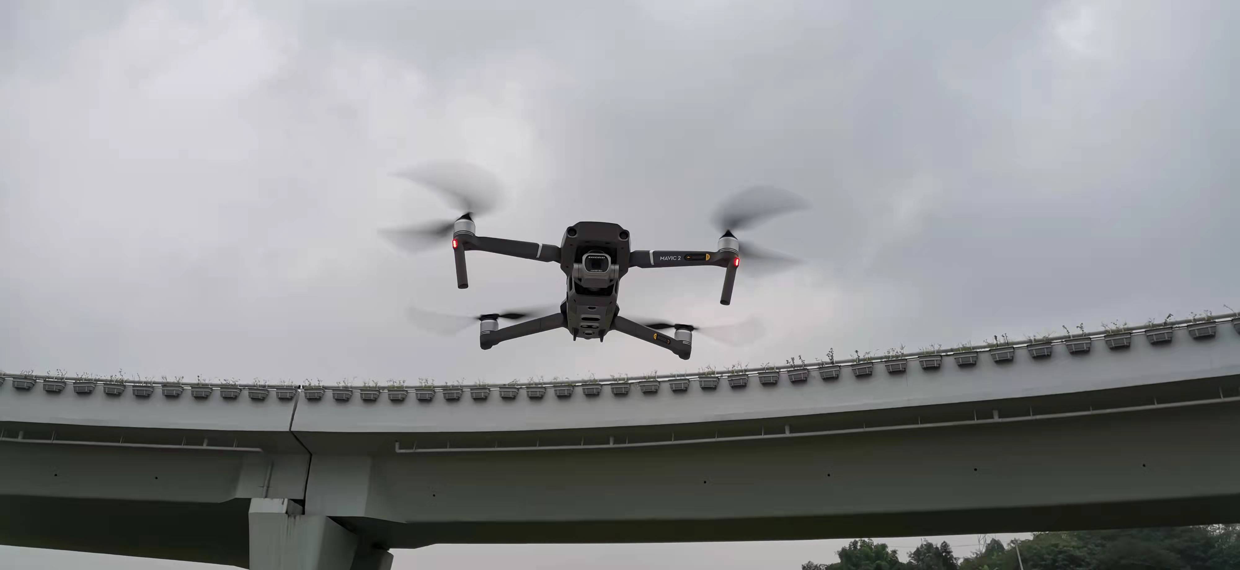 無(wú)人機高空巡檢常態(tài)化，助力城市管理精細化